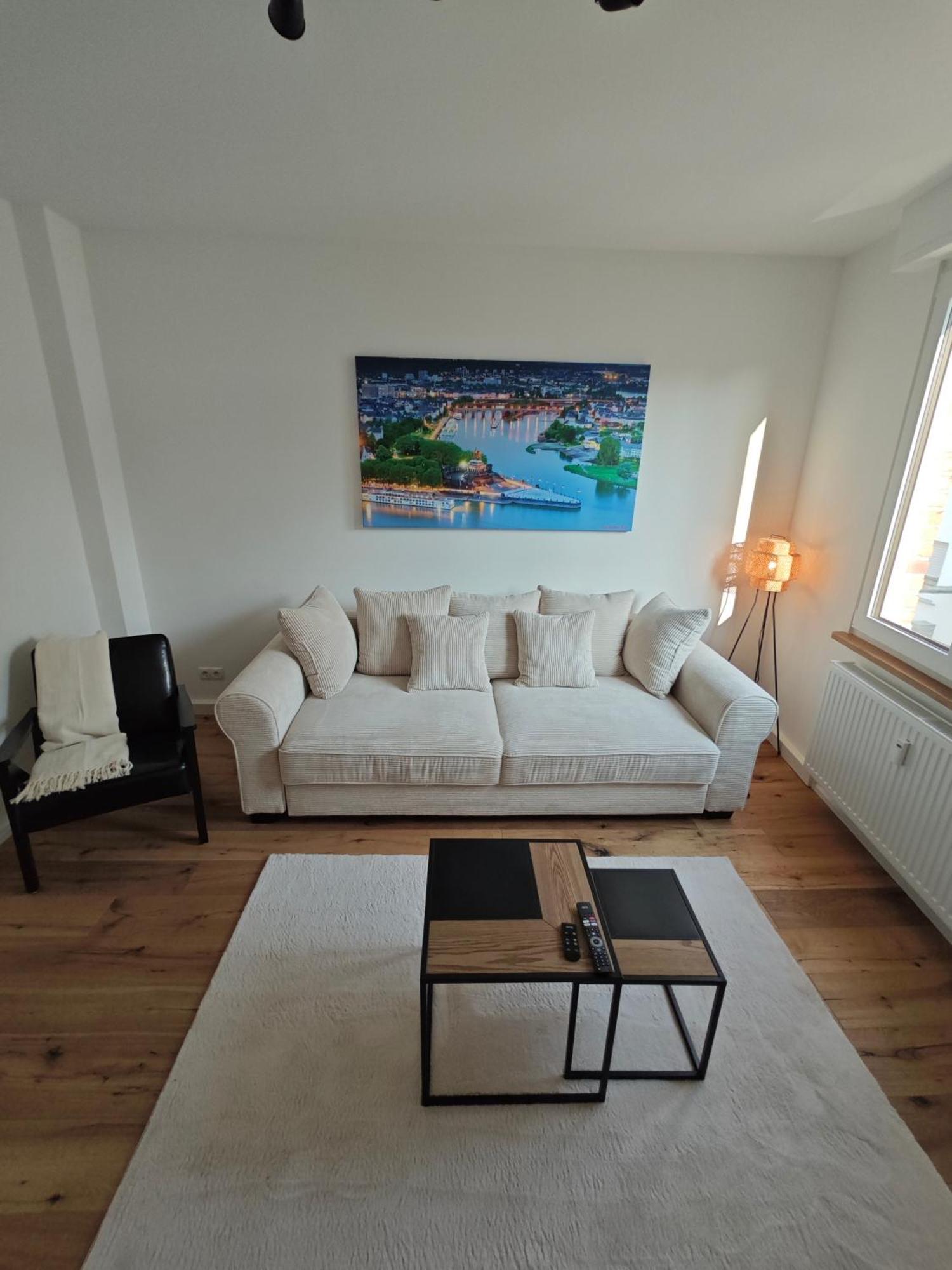 Charmante 2 Zimmer-Wohnung Mit Fahrradstellplaetzen Koblenz  Ngoại thất bức ảnh